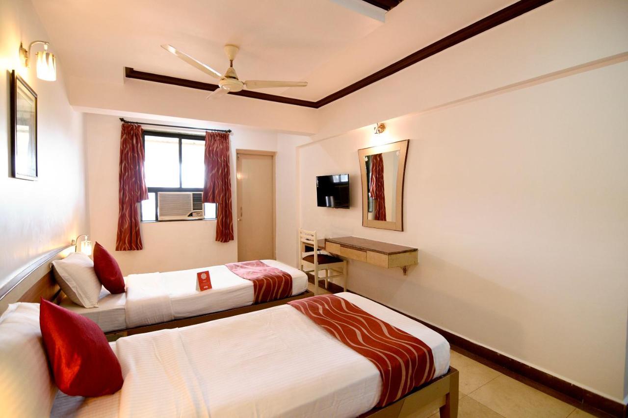 Om Shiv Hotel Madgaon Exteriör bild