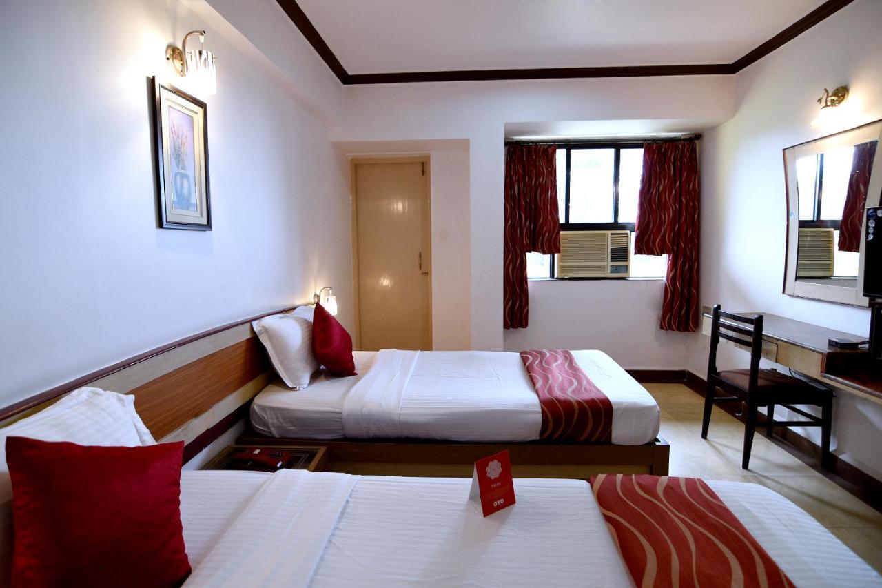 Om Shiv Hotel Madgaon Exteriör bild