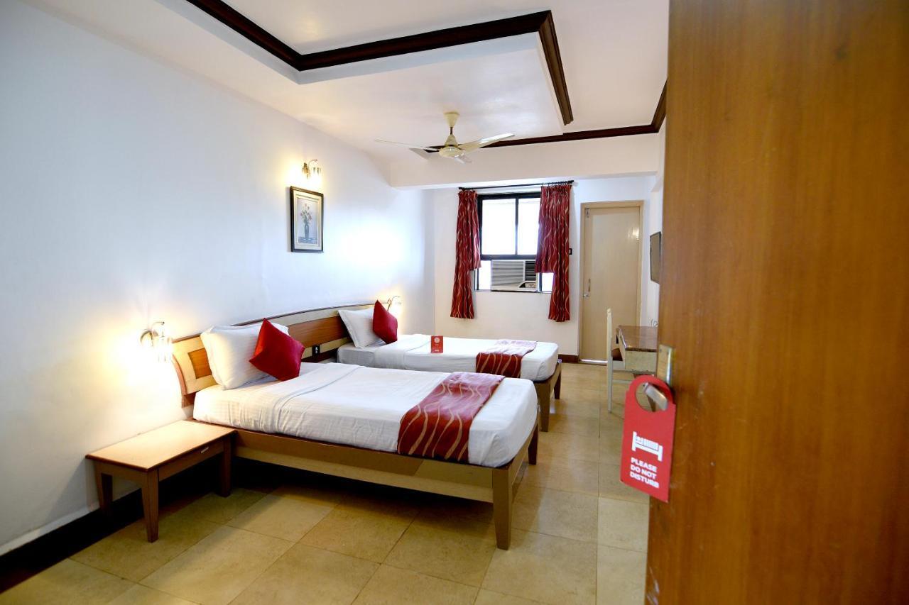Om Shiv Hotel Madgaon Exteriör bild
