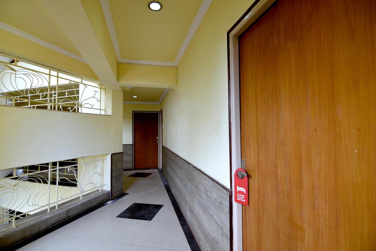 Om Shiv Hotel Madgaon Exteriör bild